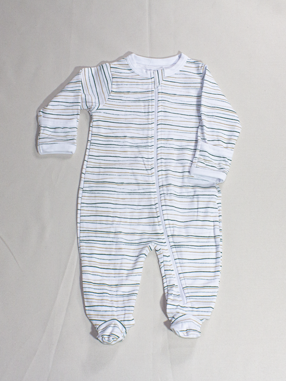 Pijama con bolsillo trasero