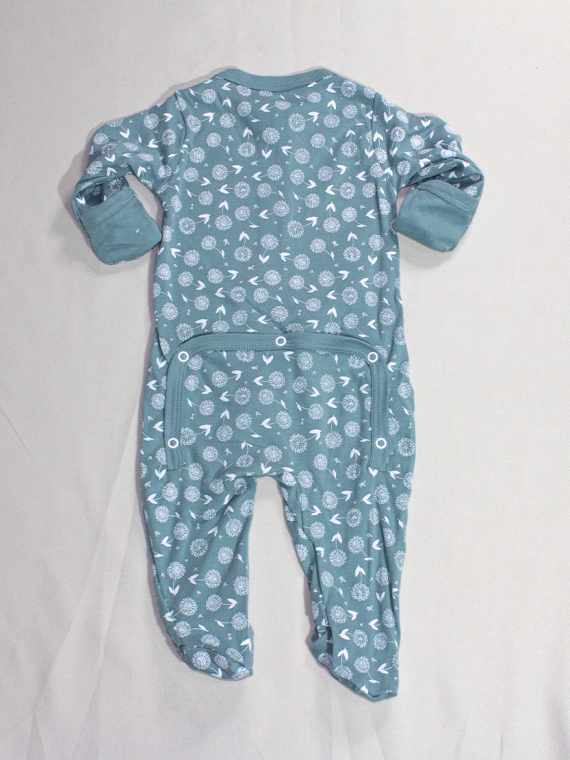 Pijama con bolsillo trasero