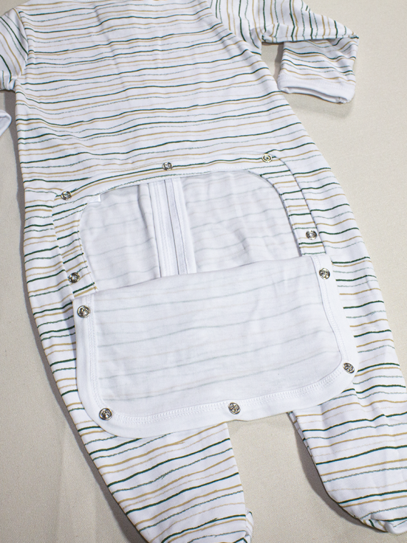 Pijama con bolsillo trasero